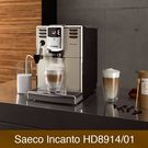 Der Saeco Incanto Kaffeevollautomat hat einen automatischen Milchaufschäumer