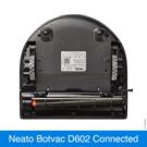 Neato Botvac D602 Connected mit großer Rollenbürste und einer Seitenbürste.